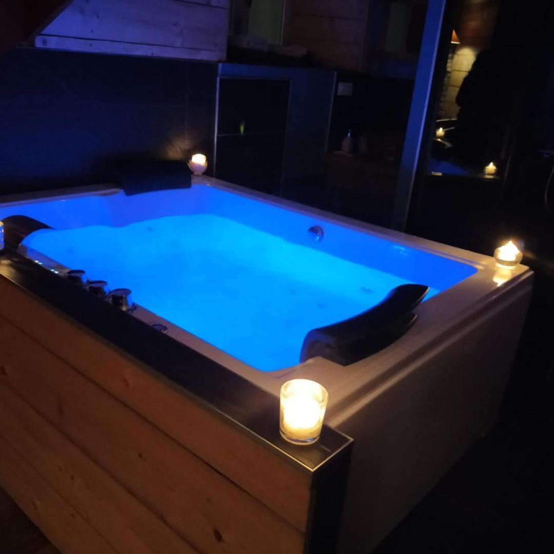 Ty Madelez, Chambres De Charme, Gites Et Spa La Roche-Derrien Kültér fotó